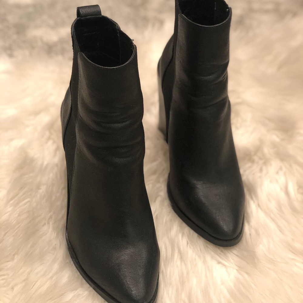 Steve Madden Monsta Black Leather